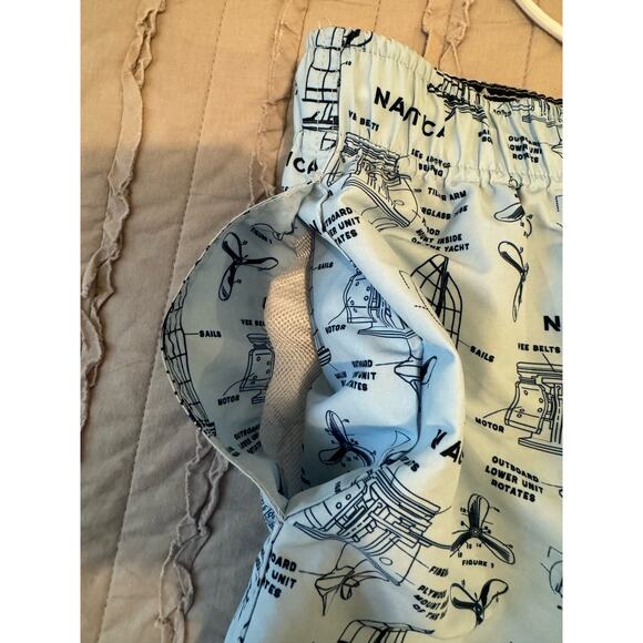 Nautica sustainably crafted swim shorts men’s small nautical theme detailing - Picture 3 of 4